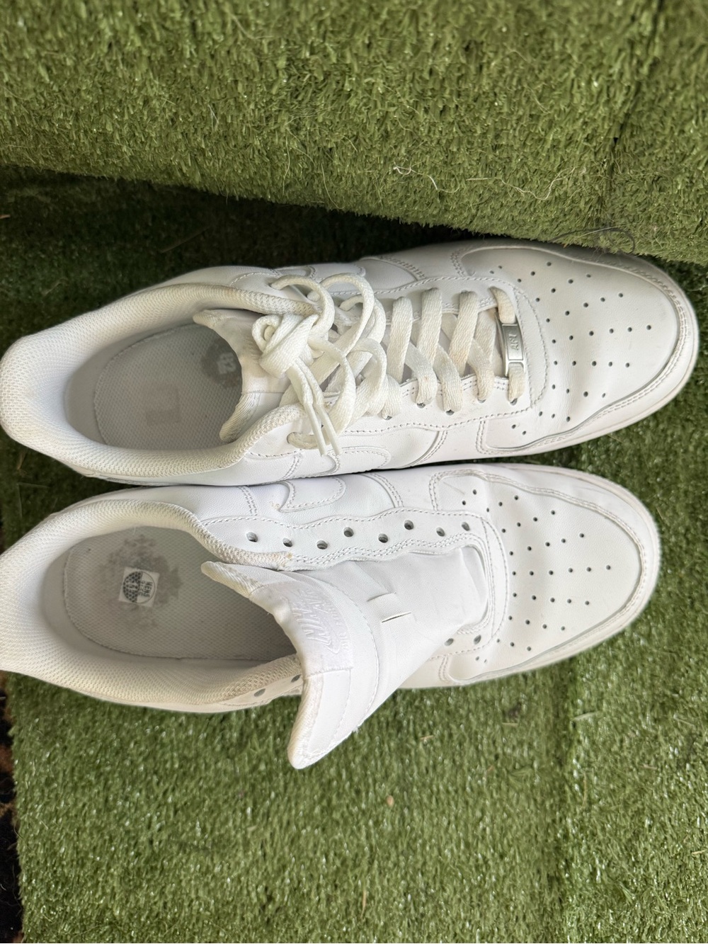 Nike Men’s White Leather Sneakers